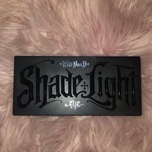 Kat Von D Shade & Light Eyeshadow